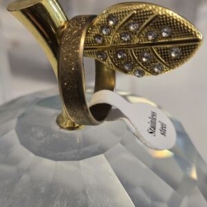 Gold Leaf Design Women's Ring